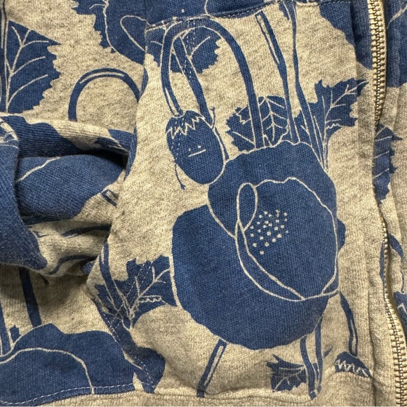 Women’s graphic print hoodie size small - Picture 5 of 8